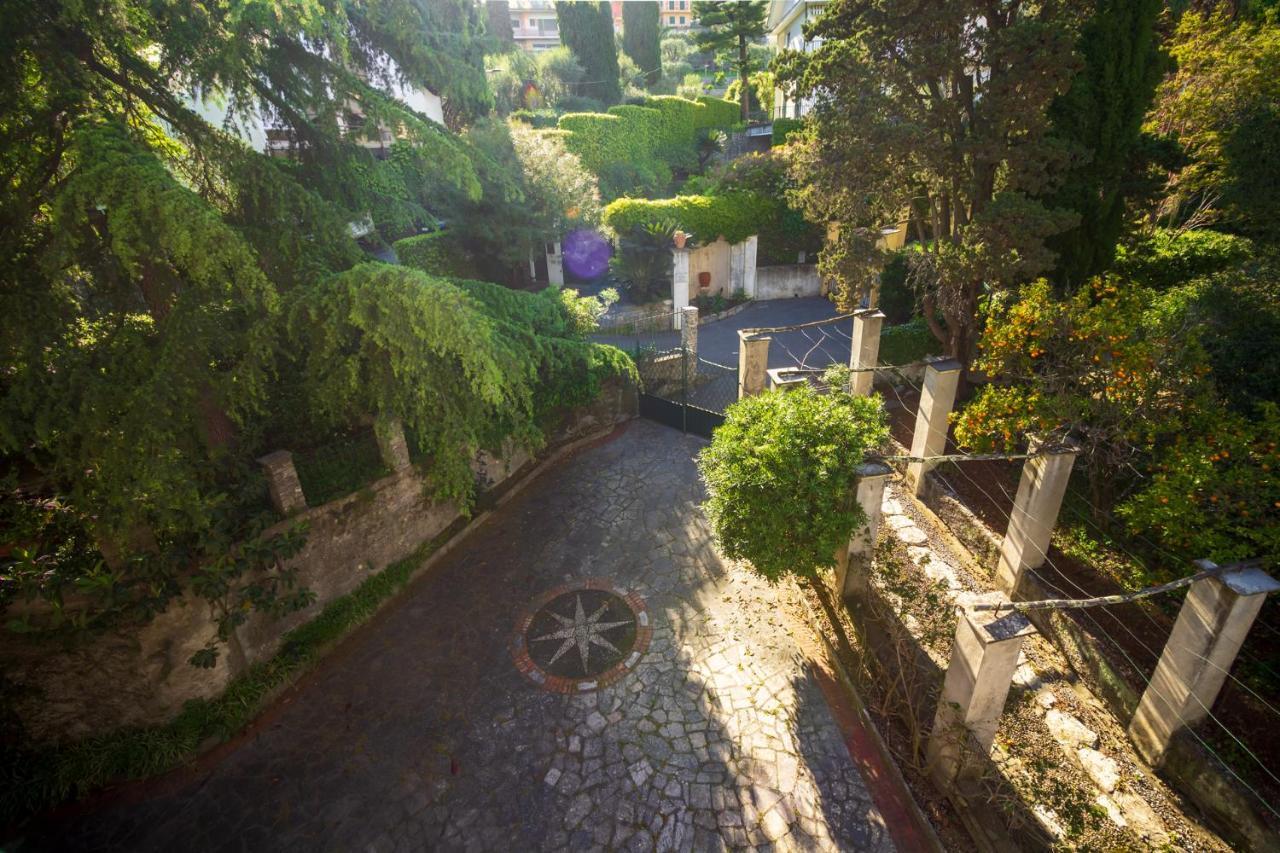 Michelle Apartment Rapallo Buitenkant foto